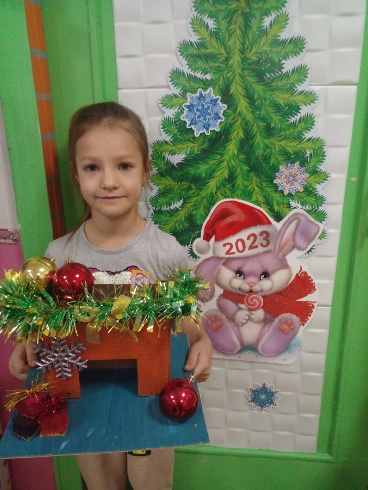 В преддверии Нового года в нашем детском саду прошел конкурс творческих работ «Новогоднее настроение своими руками»